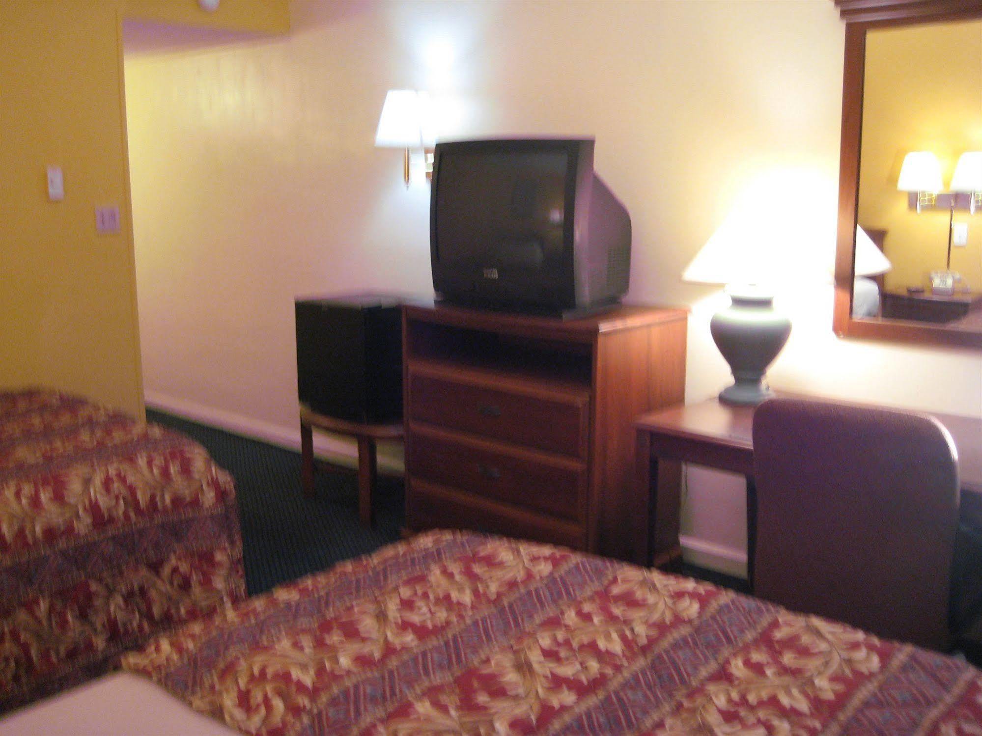Charlotte Express Inn エクステリア 写真